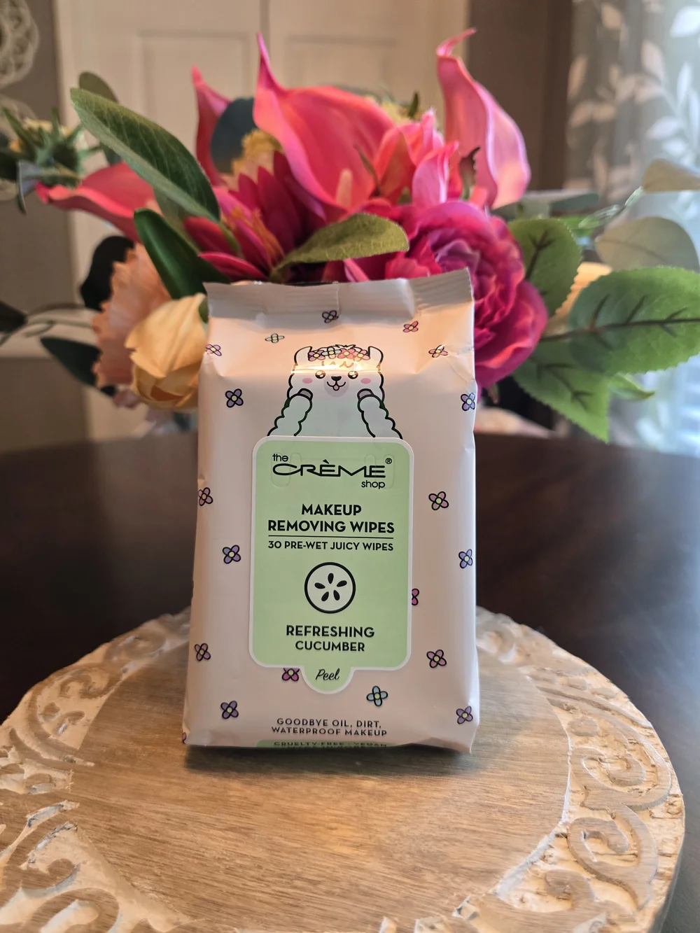 the Crème Shop Refreshing Cucumber Makeup Removing Wipes - Pink Packaging